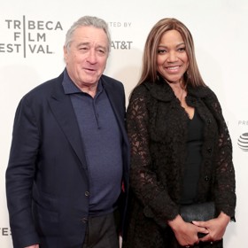 V roce 2018 se hrdličky podruhé rozešly. Celkem čtyři roky pak trvala nechutná rozvodová bitva, v níž si Grace nárokovala polovinu manželových honorářů, aby si mohla udržet vysoký životní standard.