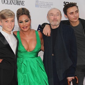 Během manželství přišli na svět jejich dva synové Nicholas (vpravo) a Matthew (vlevo).