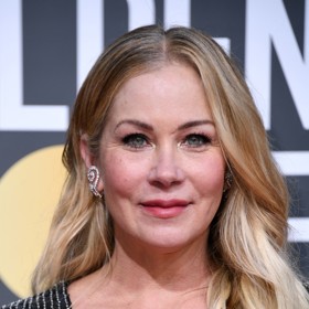 V současnosti herečka bojuje s roztroušenou sklerózou. To ji donutilo odejít do hereckého důchodu. Nyní dokáže zvládat věci pouze v sedě. 