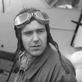 Podobu ovšem nezapře ani se svým dědečkem Jiřím Hrzánem.