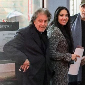 Tři měsíce po porodu pak Noor oficiální cestou požádala svého přítele o výživné na syna Romana.