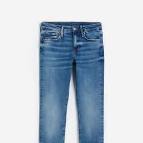 Džíny střihu skinny, H&M, 1 199 Kč