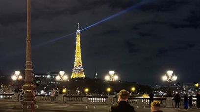 FOTO: Agáta Hanychová na dovolené v Paříži zažila významný okamžik se svou dcerou Miou. Té vypadl první mléčný zub.