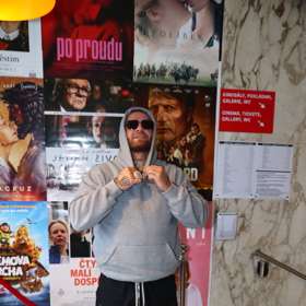 Patrik Vrbovský přidal video hořícího vozu. 