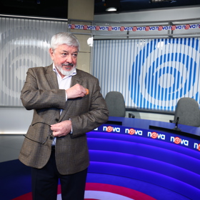 Bývalý ředitel TV Nova Vladimír Železný dal přísný zákaz na natáčení homosexuálního pořadu Rande. 