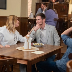 A právě na natáčení jedné scény Jirku a Martiny se zničehonic objevila i Bára...