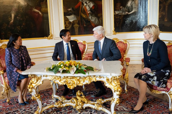 FOTO: Prezidenti i první dámy. – stránka 1972