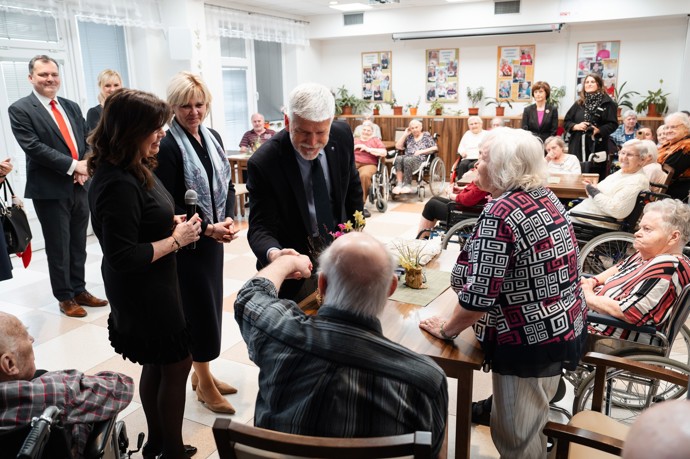 FOTO: Prezidentský pár. – stránka 2080