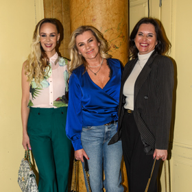 Koncert organizuje dcera Nadi Urbánkové, Jana Fabiánová (vlevo).