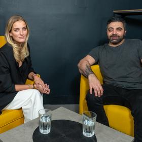 Denisa Dvořáková ve studiu eXtra Hosta. 