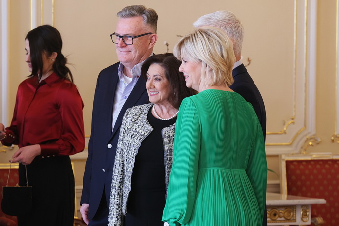 FOTO: První dáma Eva Pavlová s Marií Rottrovou. – stránka 2063