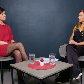 Marta Dohnalová byla prvním dubnovým hostem moderátorky Báry Hlaváčkové v jejím pořadu Ženská tabu. Popovídaly si spolu o Martině strastiplné cestě k vytouženému miminku.