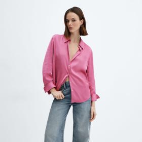 Košile ven nebude slušet každému, postavě nedodává tu správnou siluetu. 