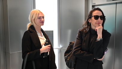 FOTO: Agáta Hanychová odcházela od soudu se svou právničkou.