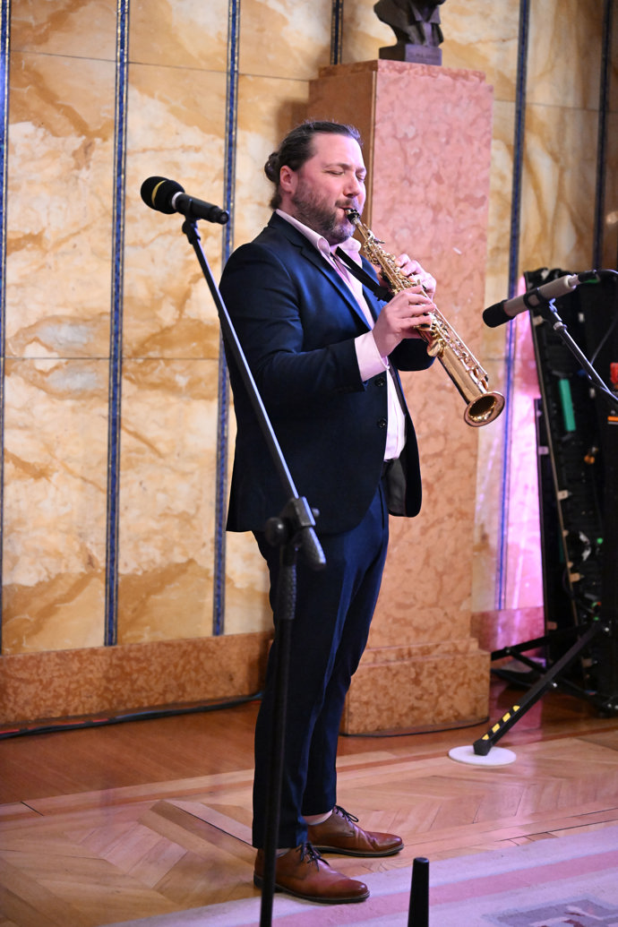 FOTO: Nechybělo ani vystoupení Felixe Slováčka ml. – stránka 118