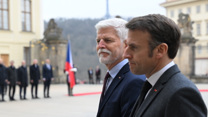 FOTO: Prezident Petr Pavel přijal na Hradě francouzského prezidenta Emmanuela Macrona.