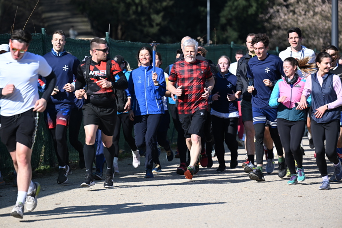 FOTO: Petr Pavel pravidelně sportuje. – stránka 8