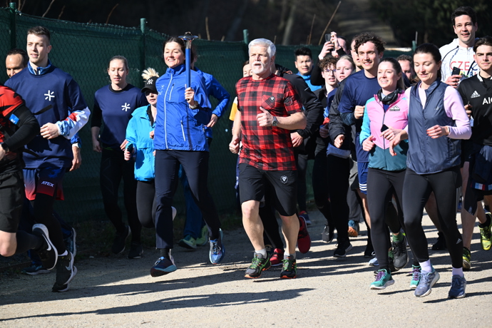 FOTO: Petr Pavel se ani nezadýchal. – stránka 2