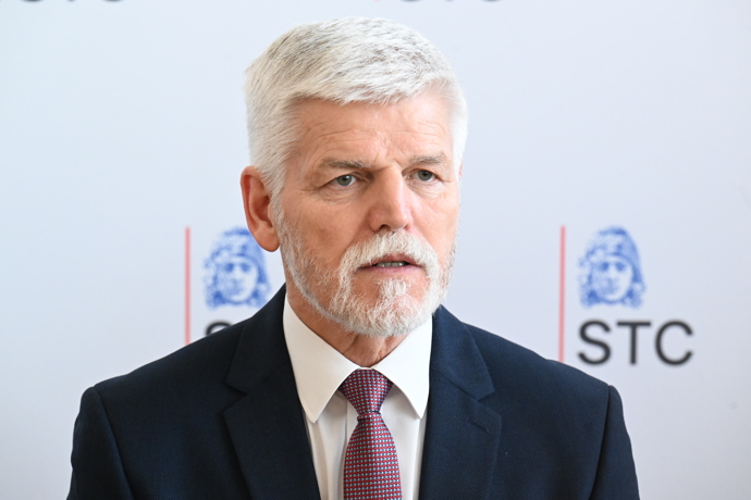 FOTO: Petr Pavel na tiskové konferenci. – stránka 2048