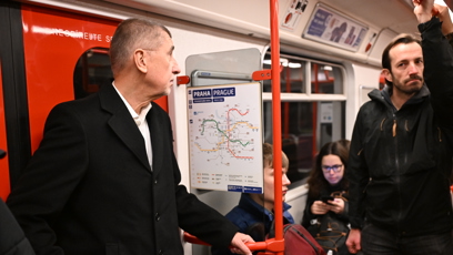 FOTO: Andrej Babiš vypadal chvílemi znuděně.