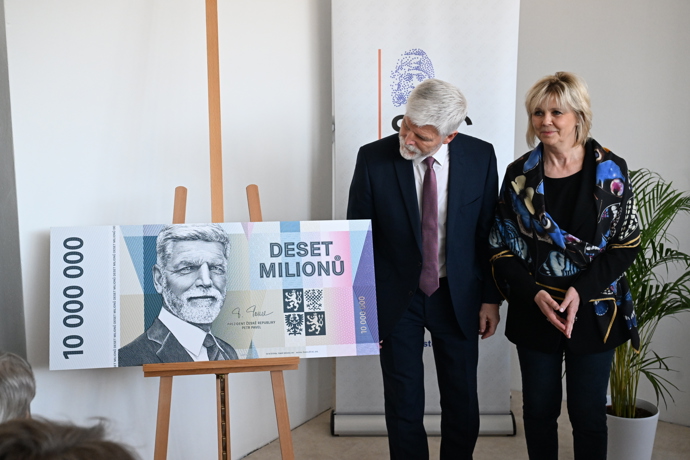 FOTO: Petr Pavel a Eva Pavlová. – stránka 1982