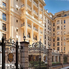 V penthousu tohoto komplexu má bydlet údajná Putinova dcera a také milenka.