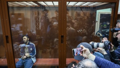 FOTO: Čtyři podezřelí jsou nyní na policii.