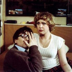 Naďa Konvalinková měla z nahé scény celkem strach. Musel ji k tomu donutit až režisér Oldřich Lipský.                                                                                                                                      