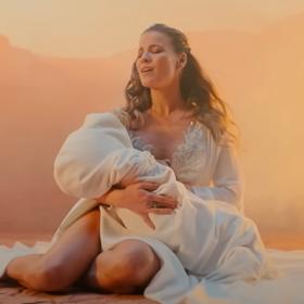 Michaela věnovala píseň Anežka své dceři. 