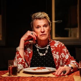 Simona Peková ve filmu Přišla v noci. Je opravdu děsivá.