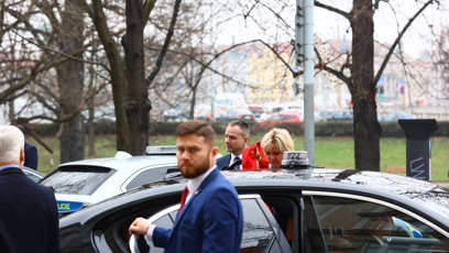 FOTO: Prezident Petr Pavel a první dáma Eva Pavlová přijeli na Krajský úřad v Praze.