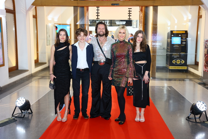 FOTO: Richard a jeho žena Karin k sobě ladili. – stránka 145