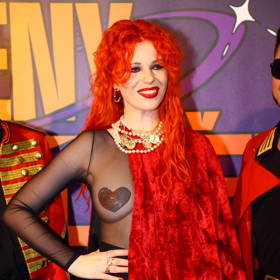 Jak nám v rozhovoru prozradila, inspiruje se cirkusem a šapitó. 