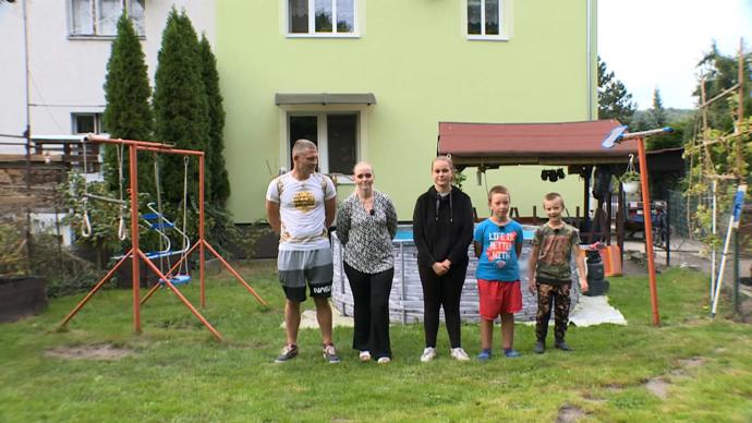 FOTO: Představení rodiny. – stránka 375