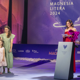 Daniela Brzobohatá na letošním předávání cen Magnesia Litera ocenila titulem Čtenářka roku také šestiletou Magdalenu Žáčkovou.