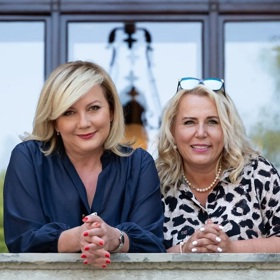 Klára Dostálová volí podivné módní kreace.