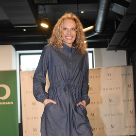 Kristina Kloubková šaty vynesla také na molo. 