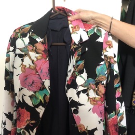 Jedno ze sak, které si Petra na sebe nevezme, ale dceru Báru, která jí sako do skříně vložila, nemohla zarmoutit.