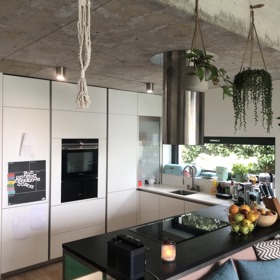 Agáta Hanychová vaří denně, kuchyni má k tomu uzpůsobenou. 