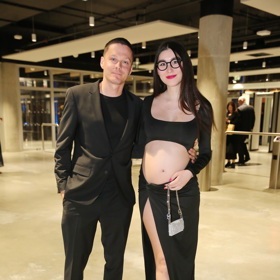 Naomi Adachi přišla na Ceny Anděl v doprovodu svého partnera, skejťáka Maxima Habance.