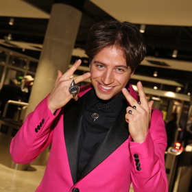 Milan Peroutka vynesl také černé perly.