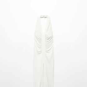 Bílé šaty s nabíráním, Victoria Beckham for Mango, 5 000 Kč.