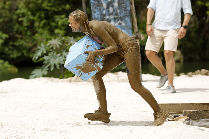 FOTO: Veronika Sandholzová z kmene Lovců. – stránka 24