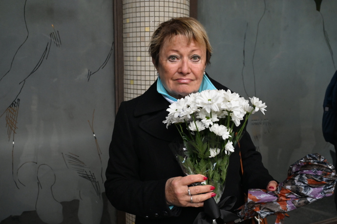 FOTO: Lidé smutní pro Josefa Laufera. – stránka 2176