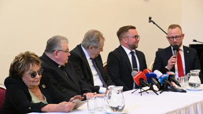 FOTO: Překvapivě dorazil i bývalý prezident Miloš Zeman.