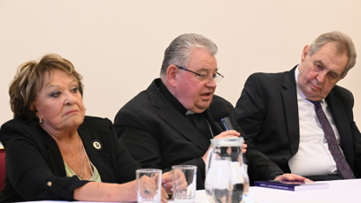 FOTO: Jiřina Bohdalová se většinou jen mračila.