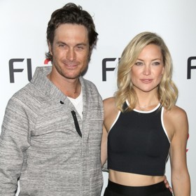 Kate Hudson má staršího bráchu k sežrání, jmenuje se Oliver Hudson a je také hercem. Mají spolu i díky tomu skvělý vztah!