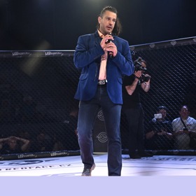 Robert Rosenberg je také moderátor. 