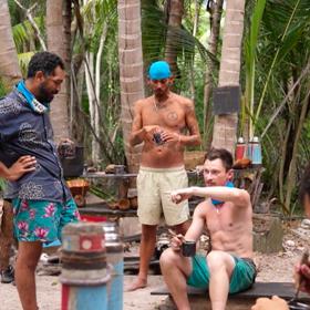 Podle Mikýře se Jack nijak nepodílí na práci v kmeni. 