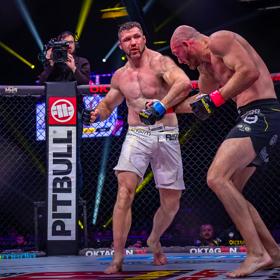 Proti Fleurymu Škvor nakonec bohužel neuspěl. Zápas pro něj skončil porážkou ve druhém kole. 